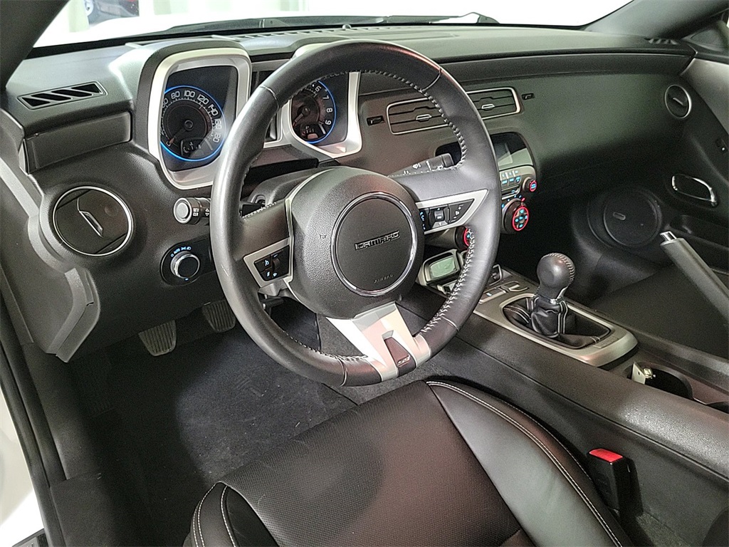 2011 CHEVROLET CAMARO - Image 11