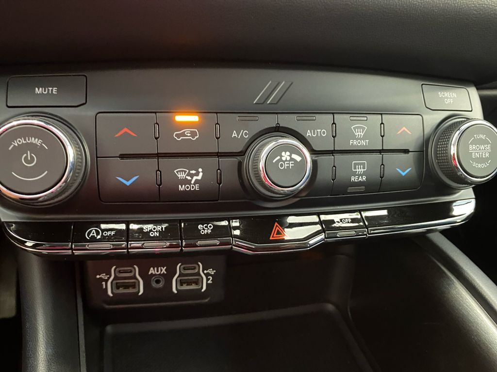 2022 Dodge Durango SXT photo 26