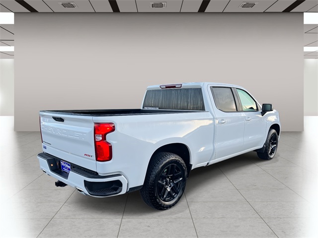 2024 Chevrolet Silverado 1500 RST photo 3