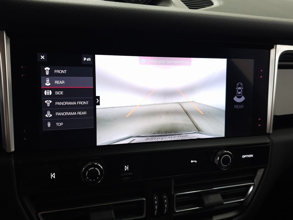 2022 PORSCHE MACAN - Image 27