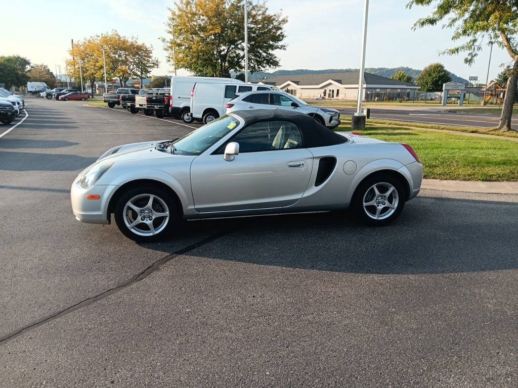 2000 Toyota MR2 Spyder Base photo 13
