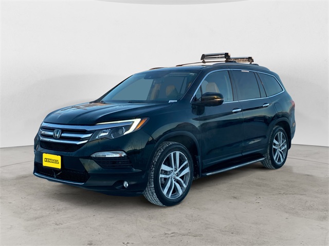 2016 Honda Pilot Touring's photo