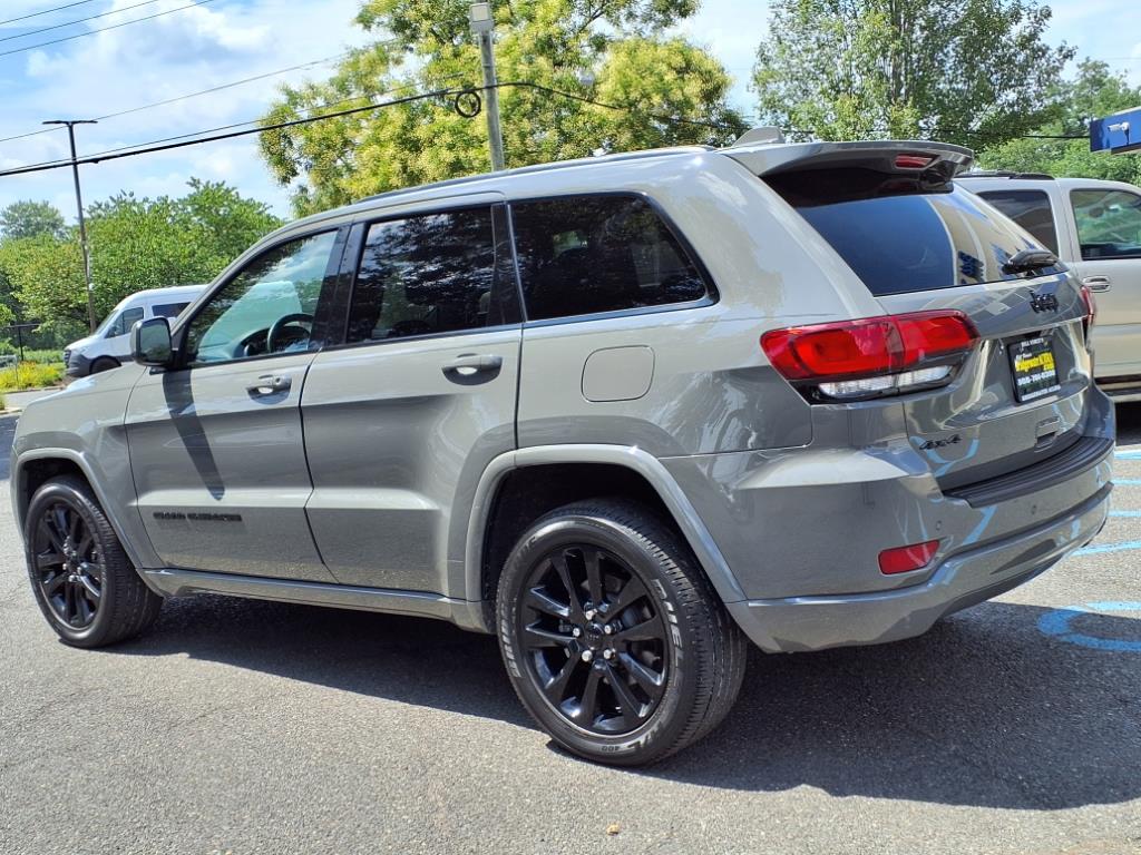 2021 Jeep Grand Cherokee Laredo X photo 5