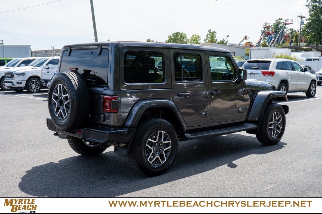 2025 Jeep Wrangler Sahara photo 6