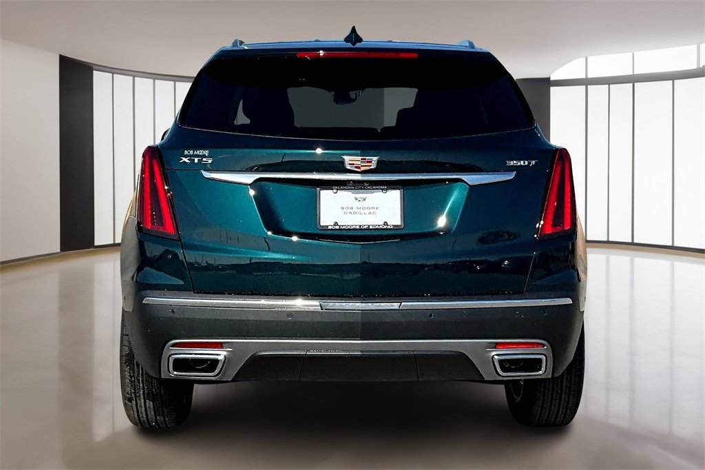 2025 Cadillac XT5 Premium Luxury photo 2