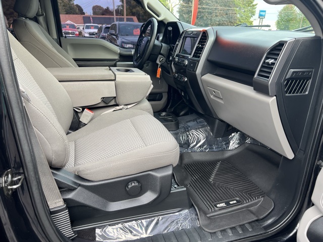 2019 Ford F-150 XLT photo 11