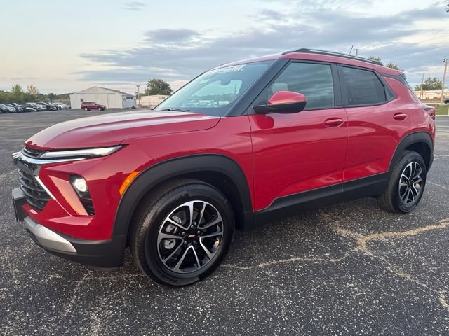 2026 Chevrolet Trailblazer LT photo 2