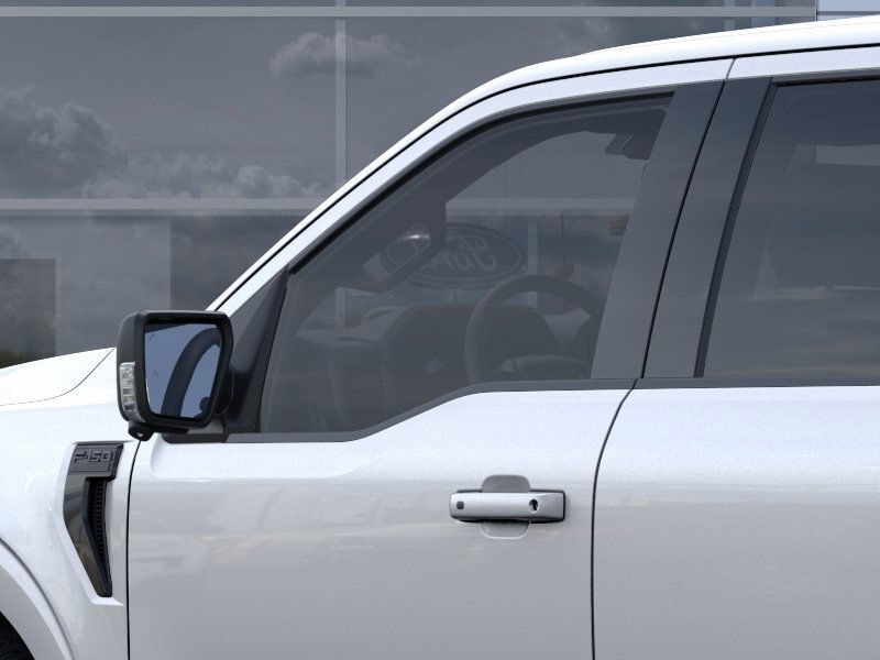 2025 Ford F-150 XLT photo 19