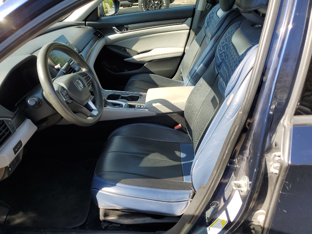 2019 Honda Accord LX 1.5T photo 7