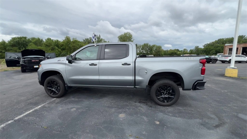 2024 Chevrolet Silverado 1500 Custom Trail Boss photo 5