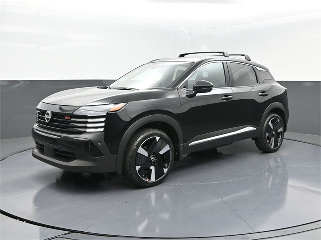 2025 Nissan Kicks SR photo 3