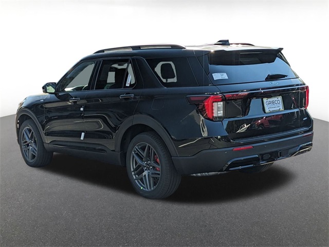 2025 Ford Explorer ST-Line photo 4