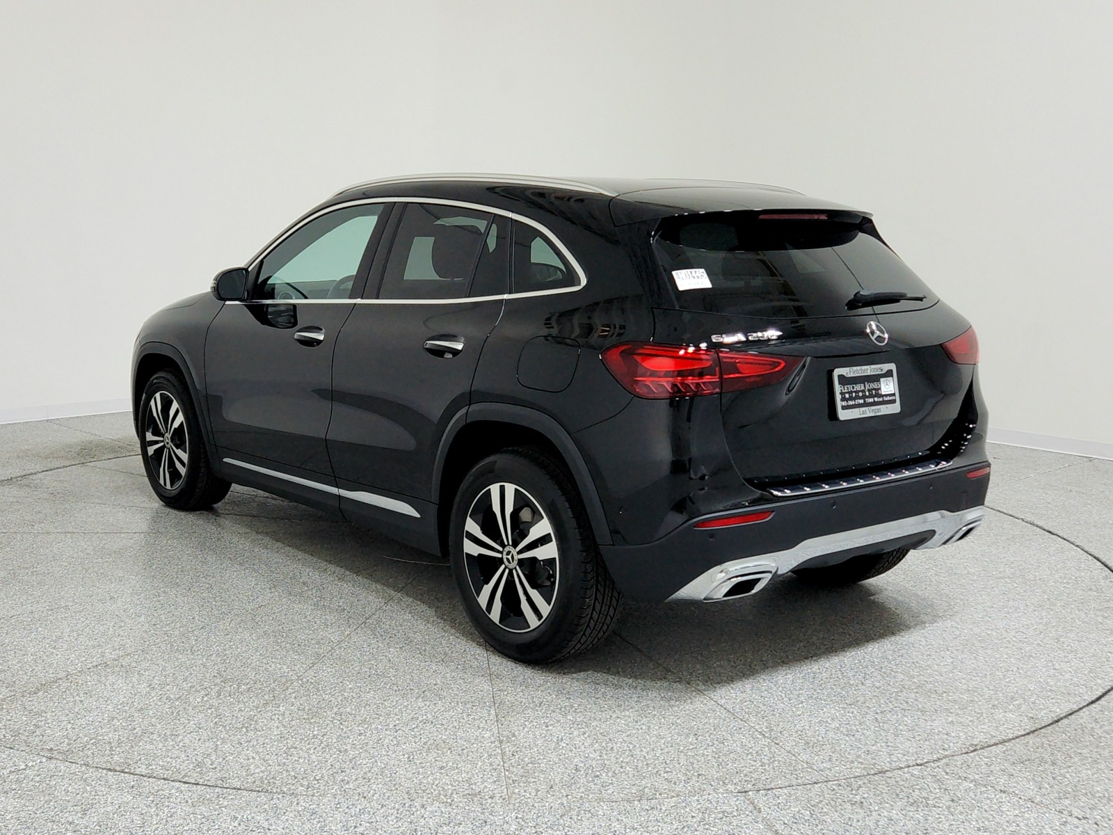 2025 Mercedes Benz GLA 250 photo 9