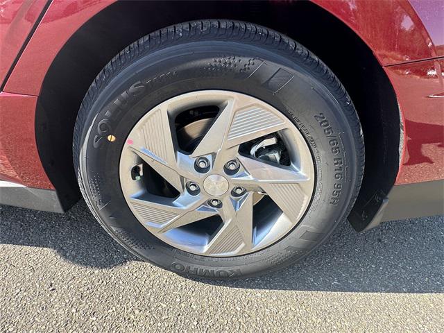 2025 Hyundai Sonata SE photo 18