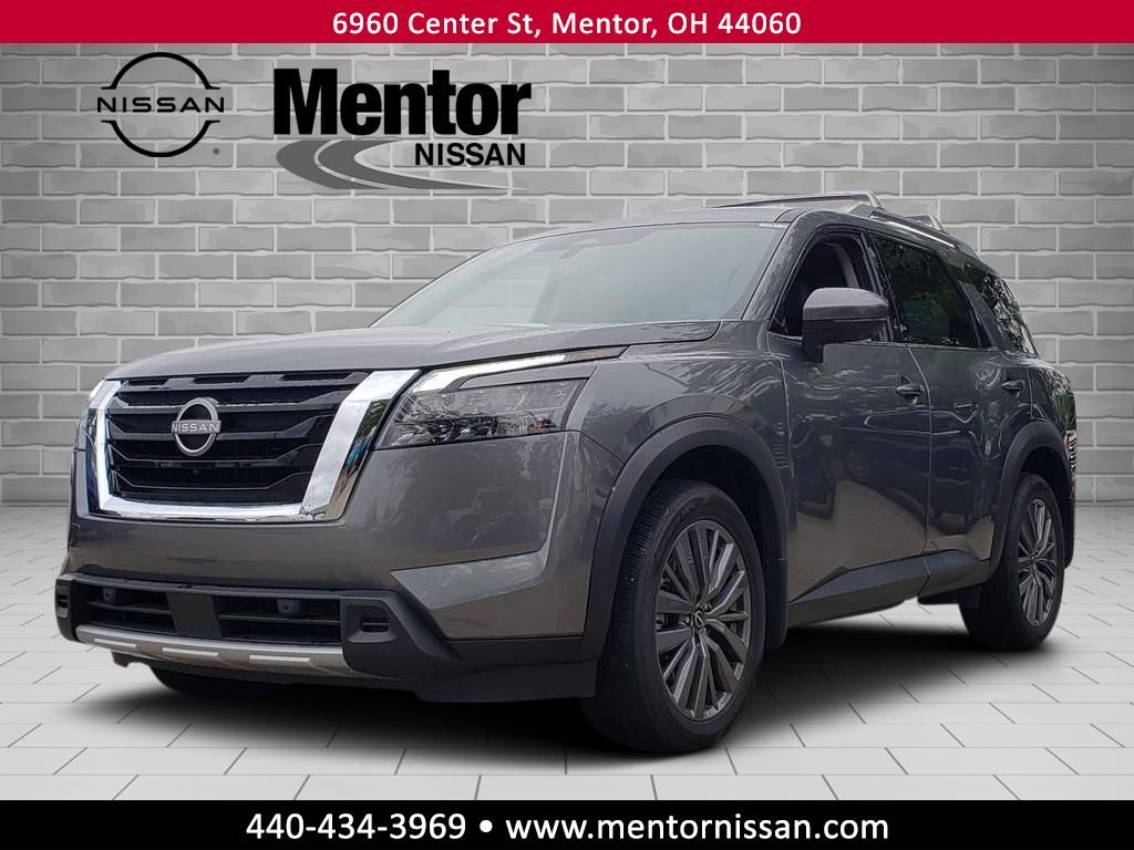 2025 Nissan Pathfinder SL photo 3