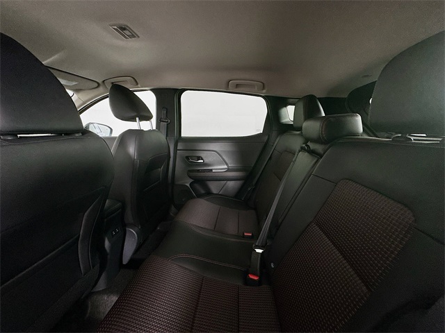 2025 Nissan Kicks SR photo 22