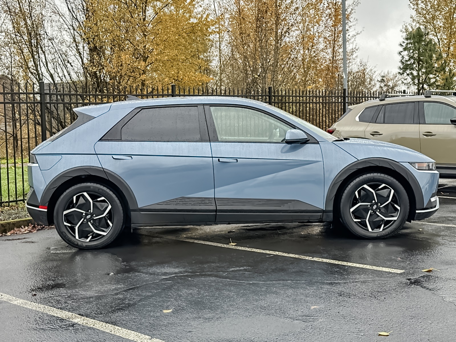 2023 Hyundai Ioniq 5 SEL photo 2