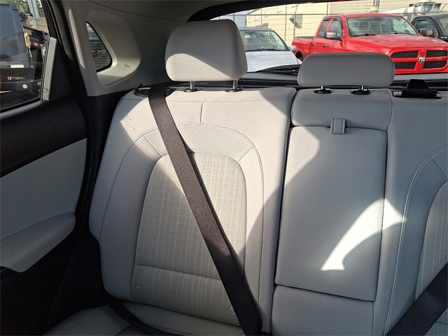 2023 Hyundai Kona SEL photo 18