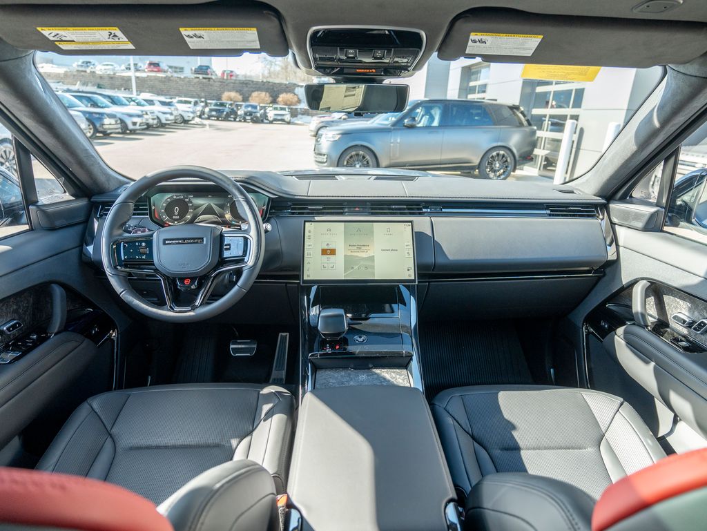 2025 Land Rover Range Rover Sport photo 17