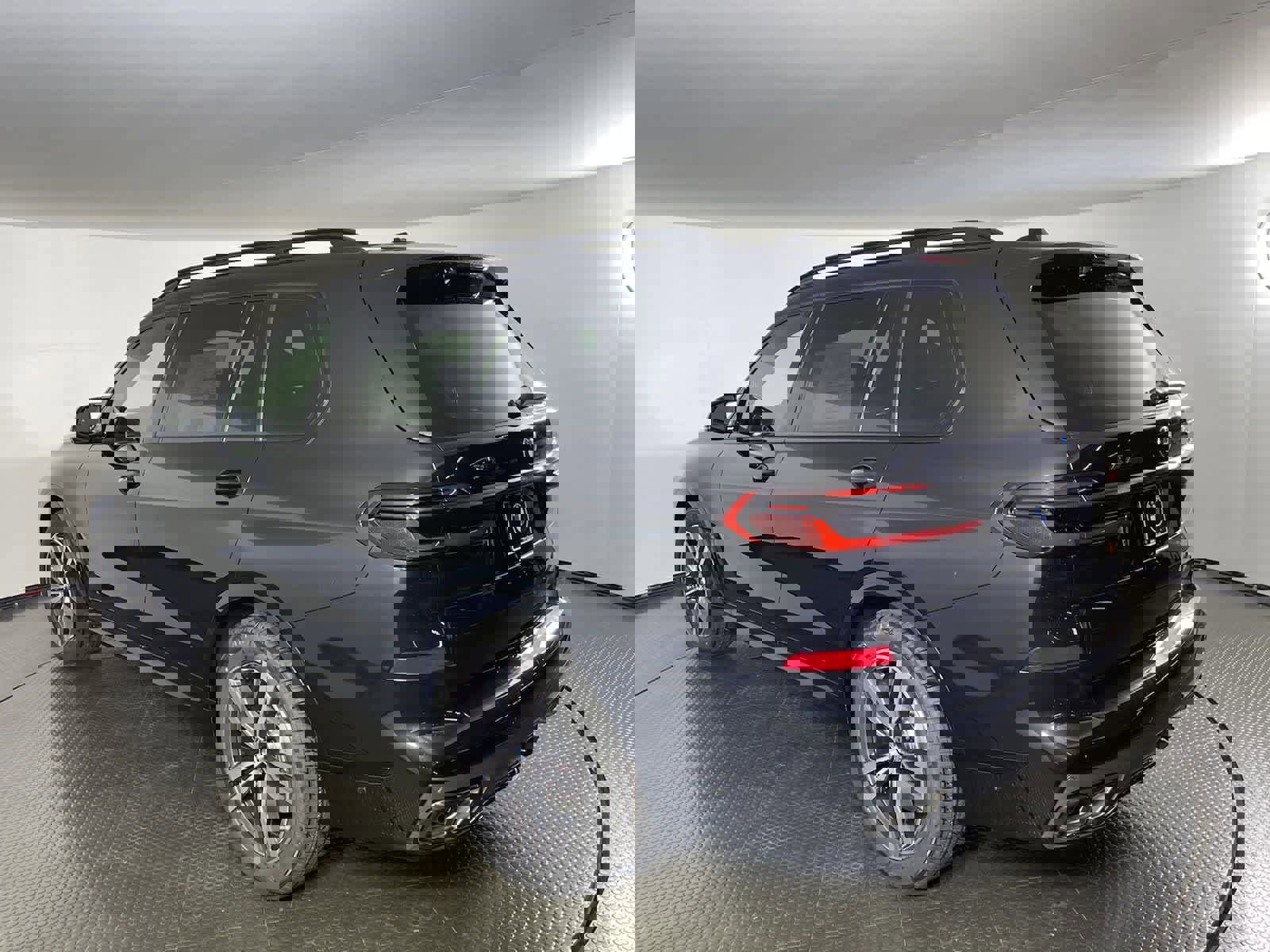 2025 Bmw X7 M60i photo 3