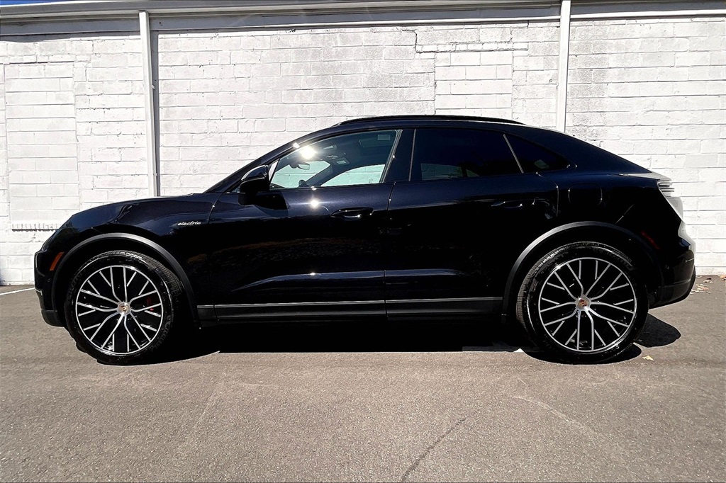 Certified 2025 Porsche Macan S with VIN WP1AB2XA0SL151264 for sale in Englewood, NJ