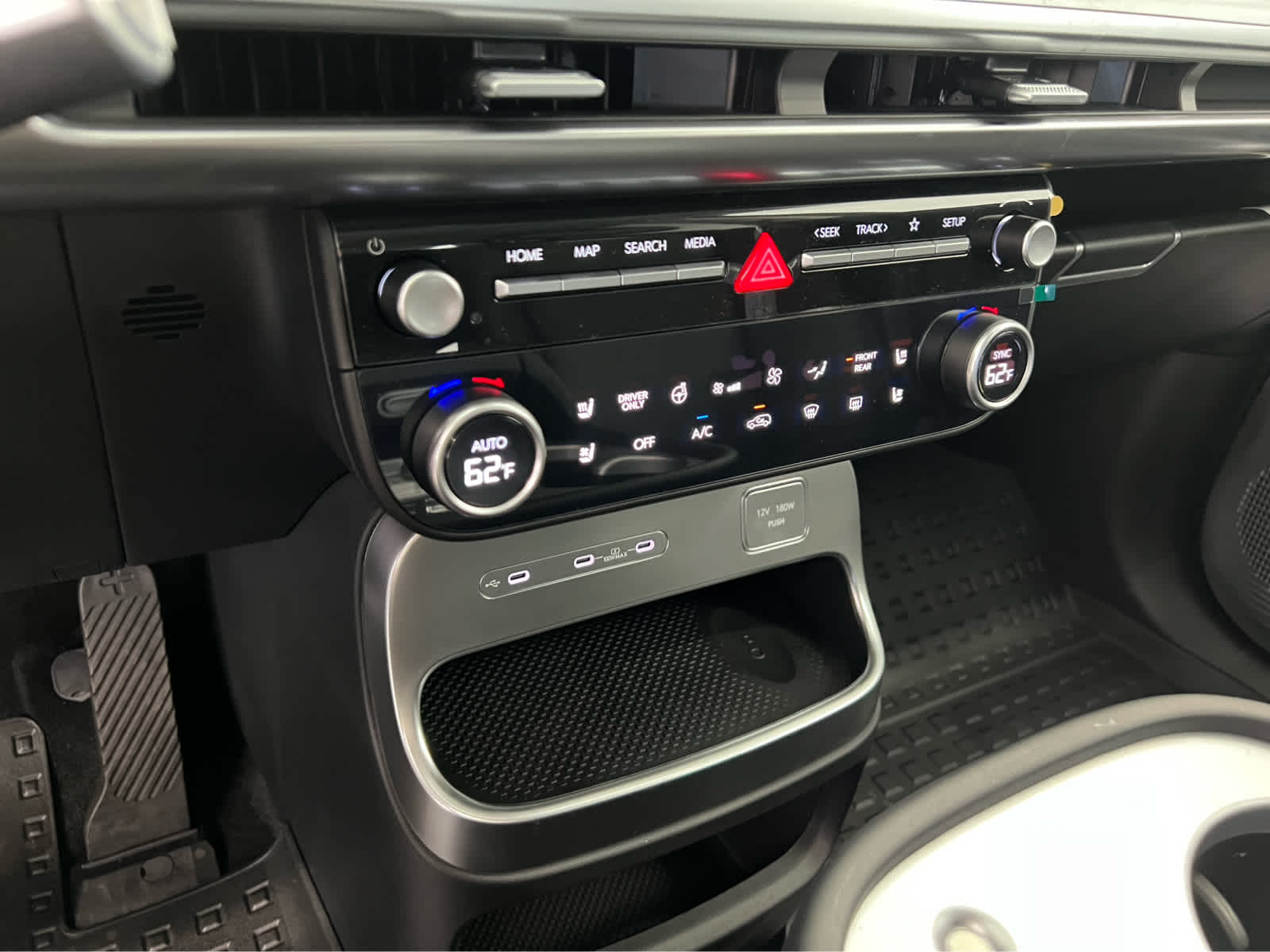 2026 Hyundai Ioniq Limited photo 16