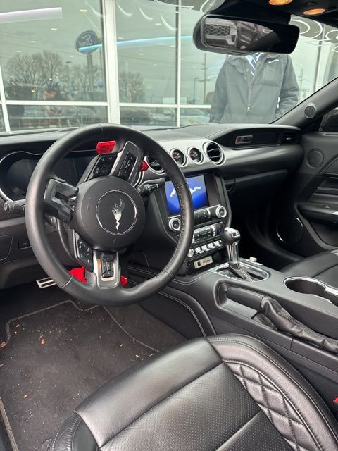 2021 FORD MUSTANG - Image 4