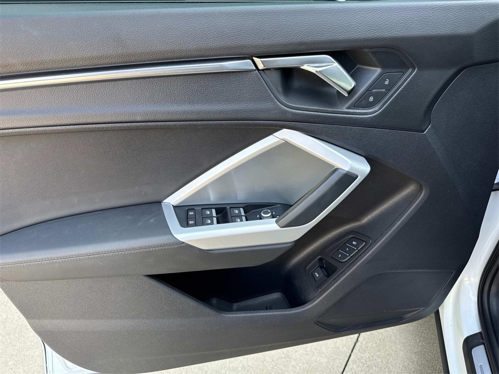 2022 Audi Q3 S line Premium Plus photo 17
