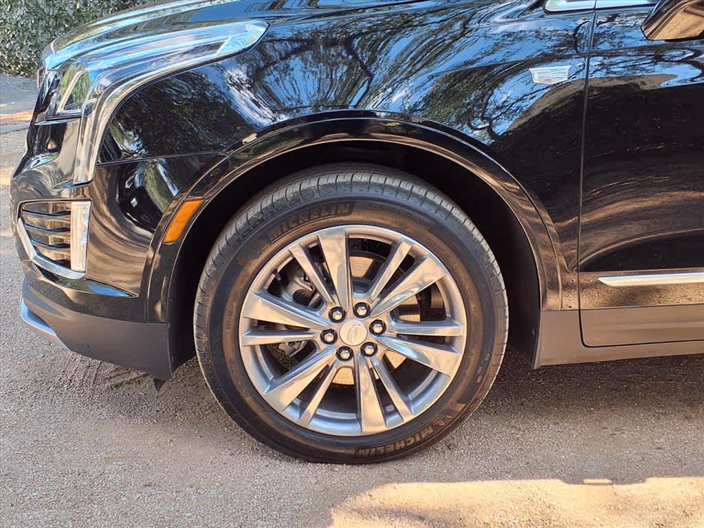 2025 Cadillac XT5 Premium Luxury photo 4