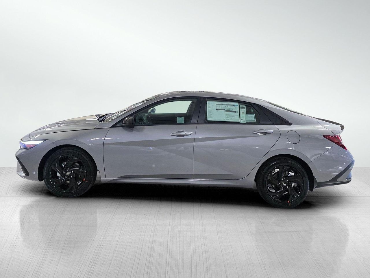 2026 Hyundai Elantra SEL Sport photo 4