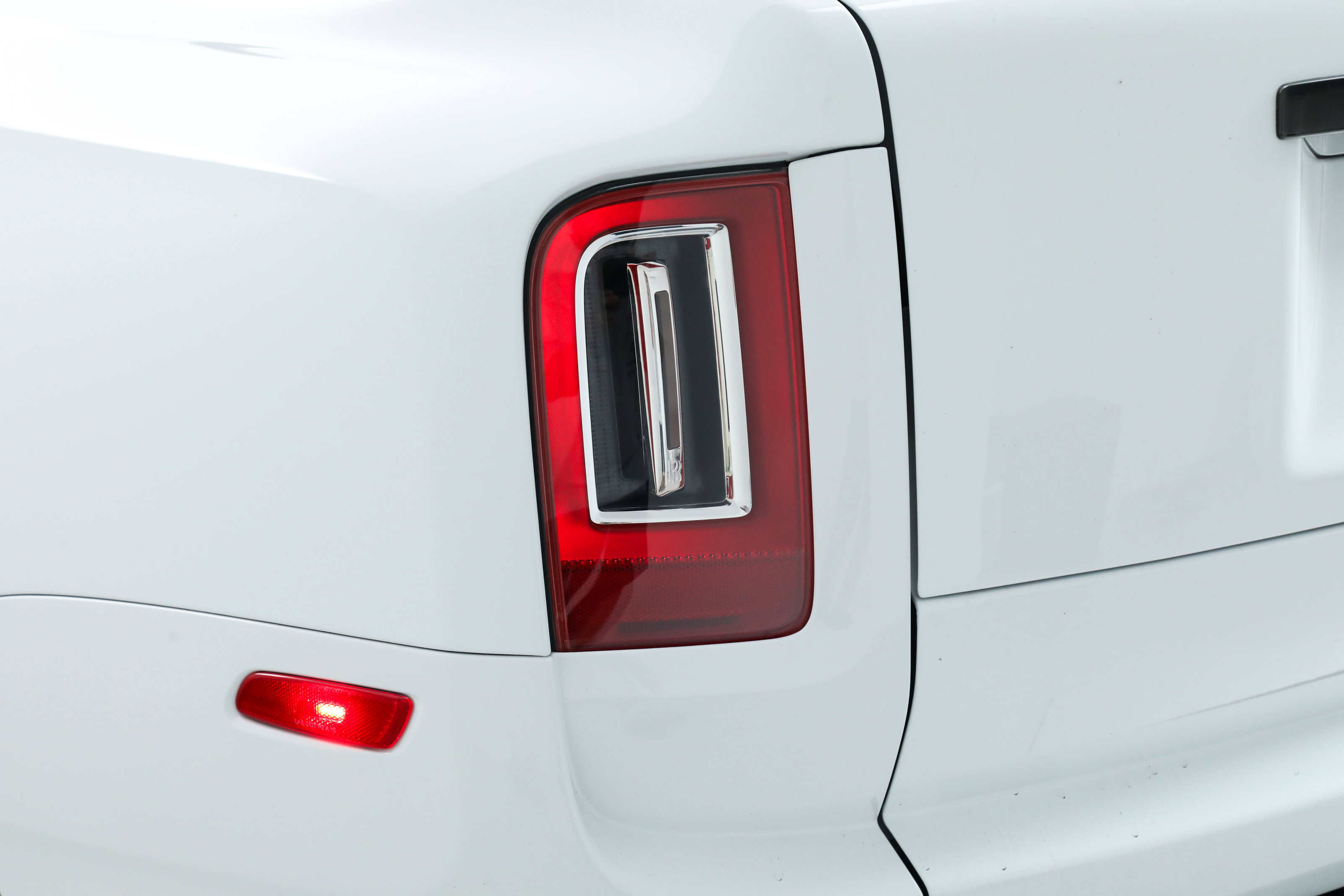 2023 Rolls Royce Cullinan Black Badge photo 15