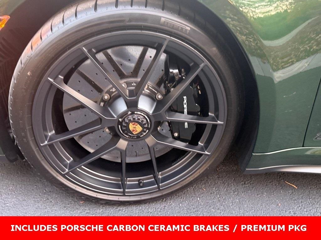 2026 Porsche 911 Targa 4 GTS photo 2