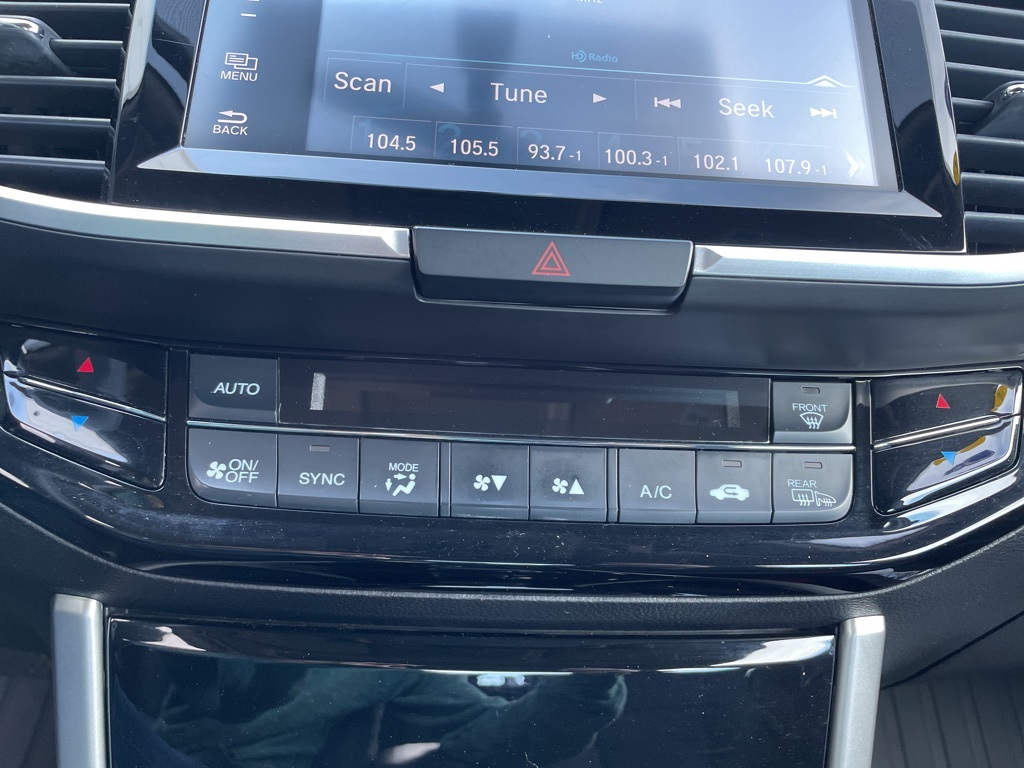 2016 Honda Accord EX photo 17