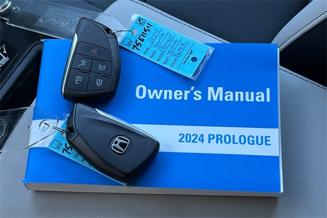 2024 Honda Prologue Touring photo 2