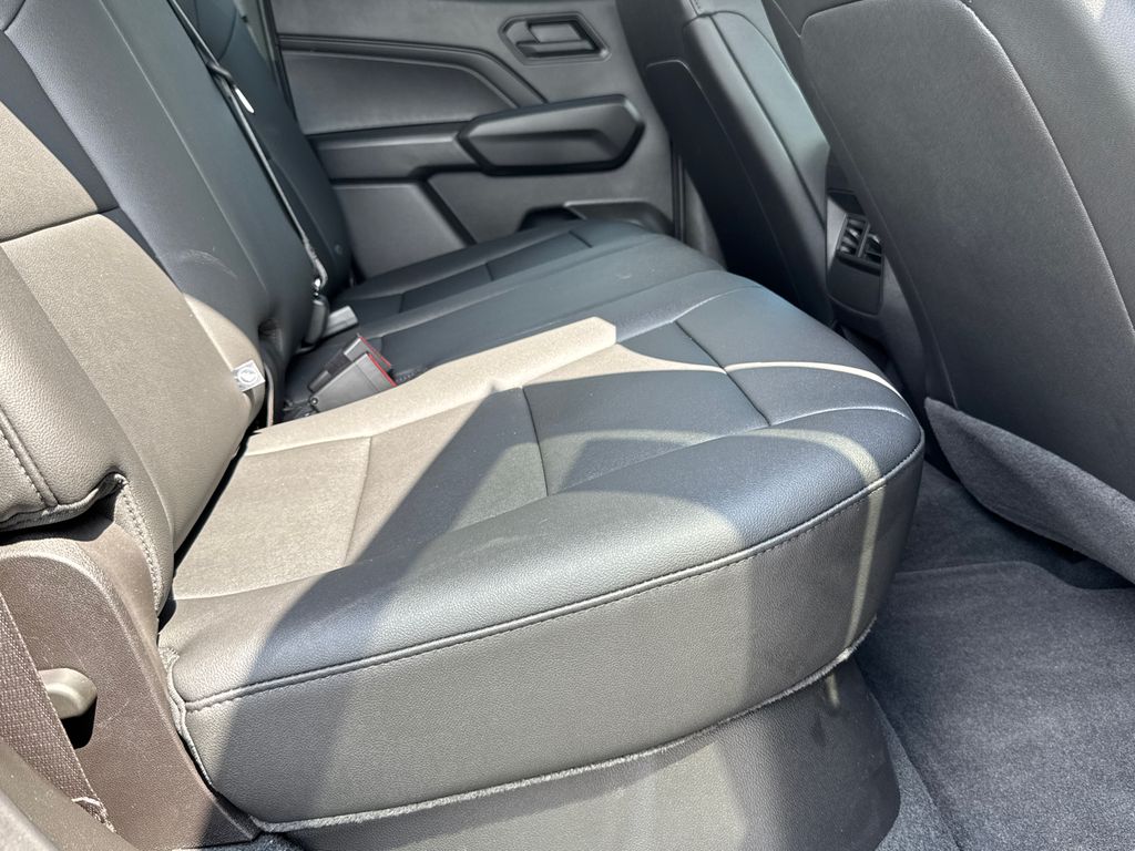 2025 Chevrolet Colorado Trail Boss photo 14