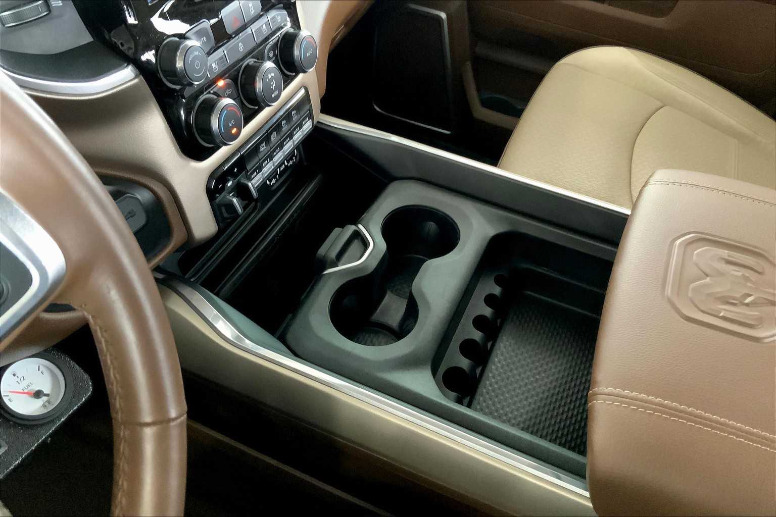 2022 Ram 2500 Laramie photo 15