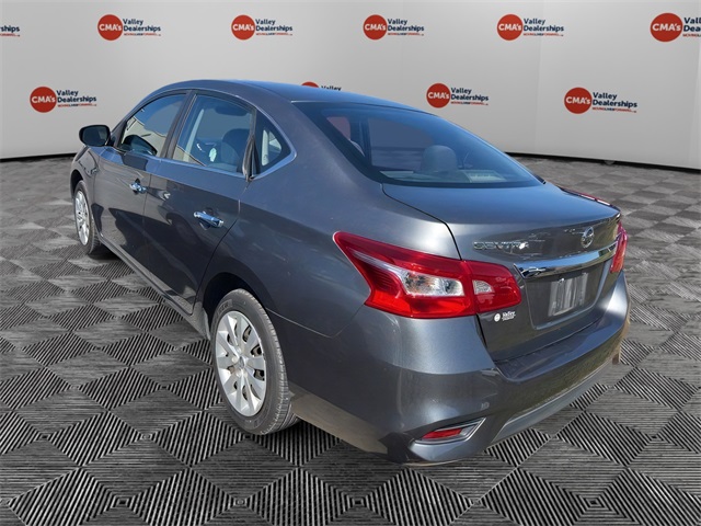2016 Nissan Sentra S photo 2