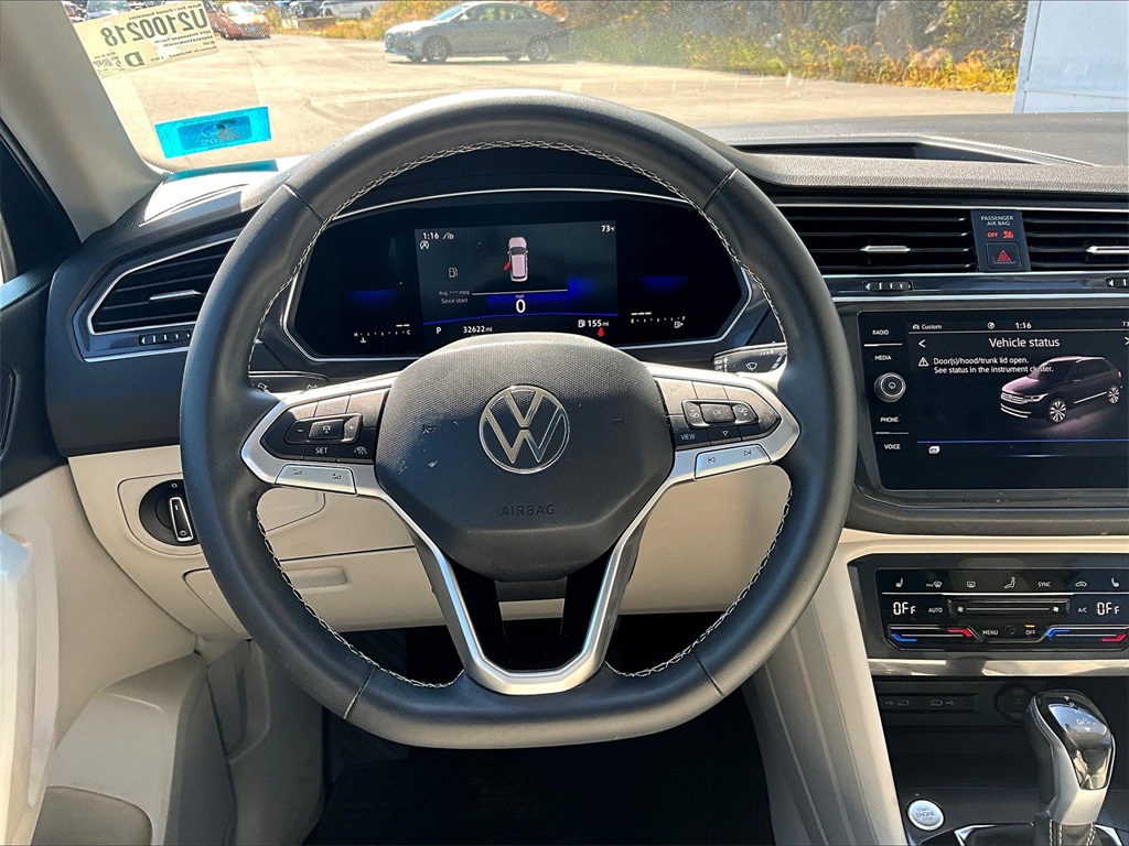 2022 Volkswagen Tiguan SE photo 14