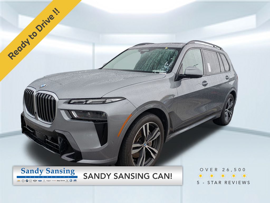 2023 BMW X7 40i's photo