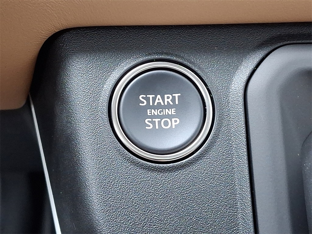 2025 Land Rover Defender 110 S photo 16