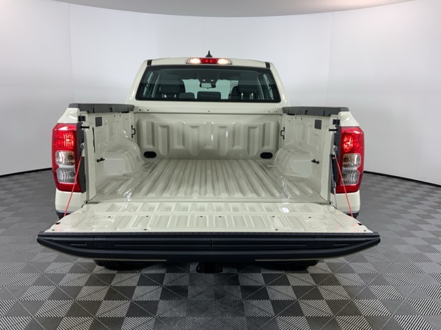 2025 Ford Ranger XL photo 4