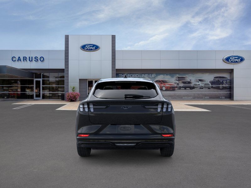 2025 Ford Mustang Mach-E Premium photo 4