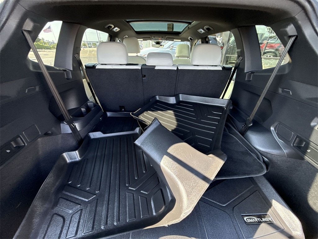 2023 Volkswagen Tiguan SE R-Line Black photo 25
