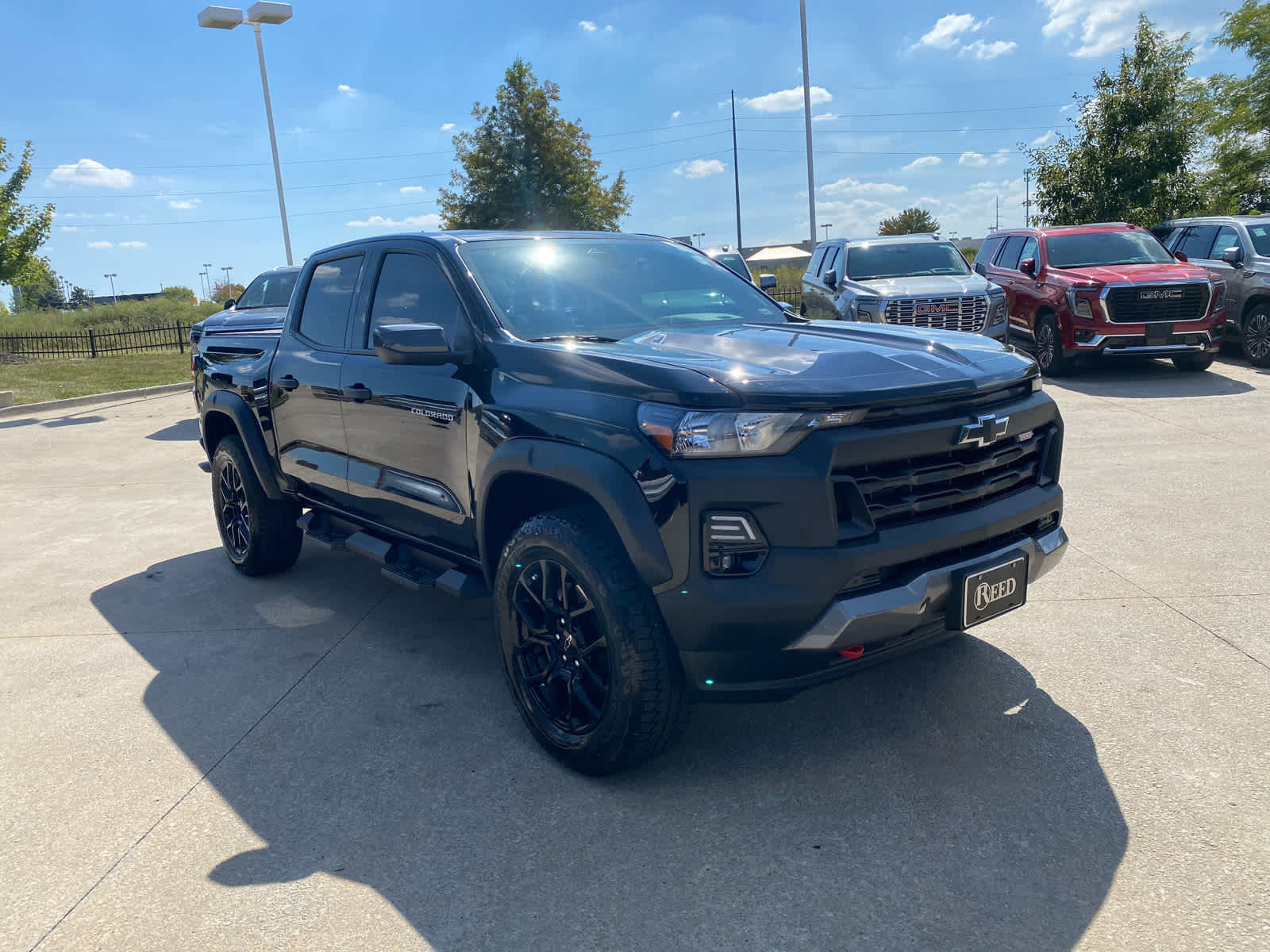 2025 Chevrolet Colorado Trail Boss photo 3