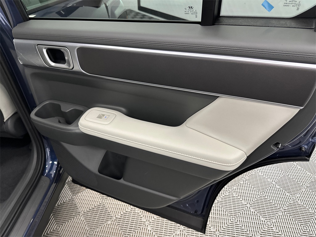 2026 Hyundai Santa Fe SEL photo 15