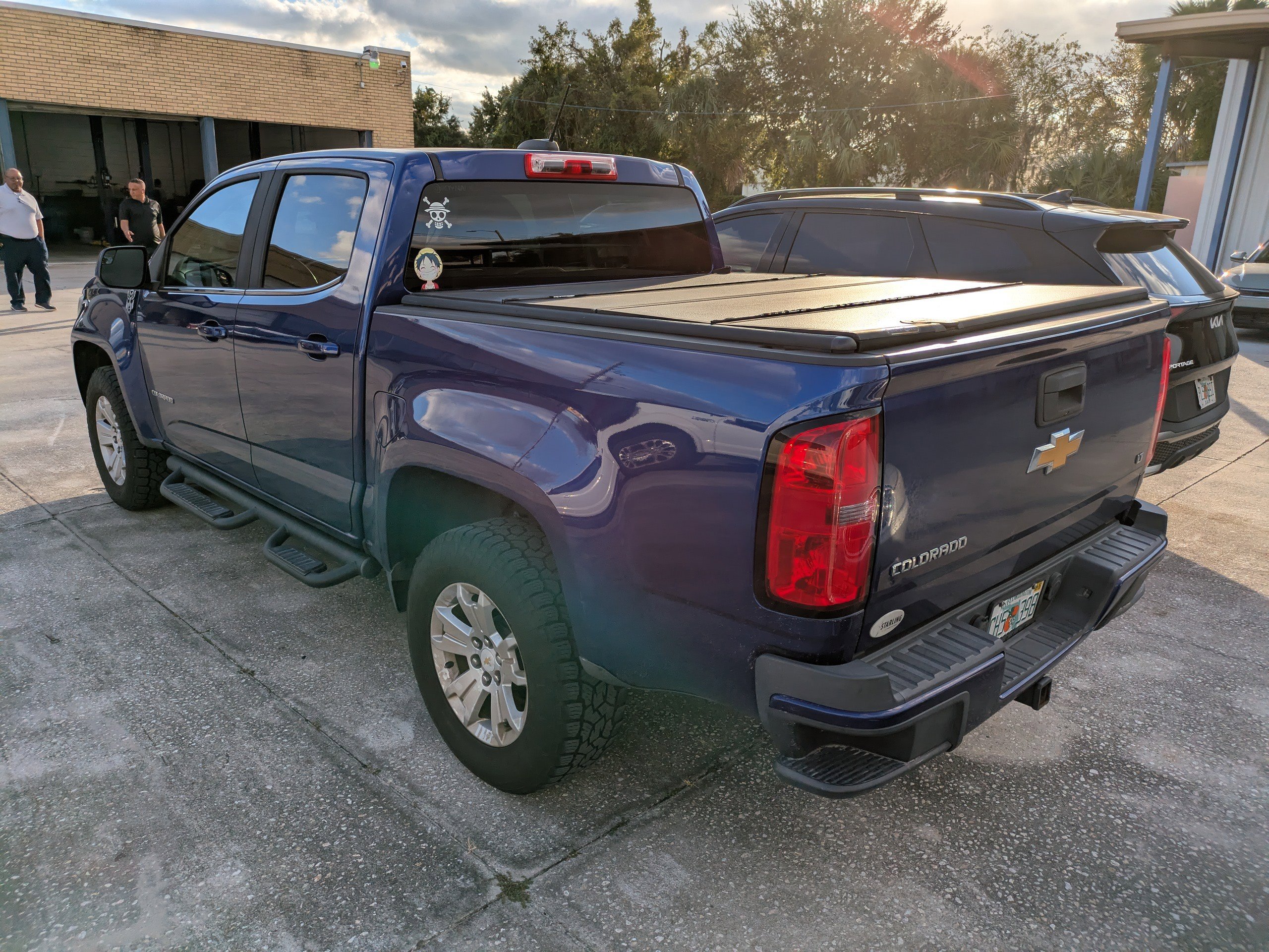 2016 Chevrolet Colorado LT photo 3