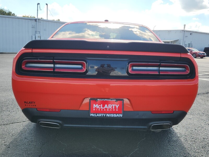 2021 Dodge Challenger SXT photo 4