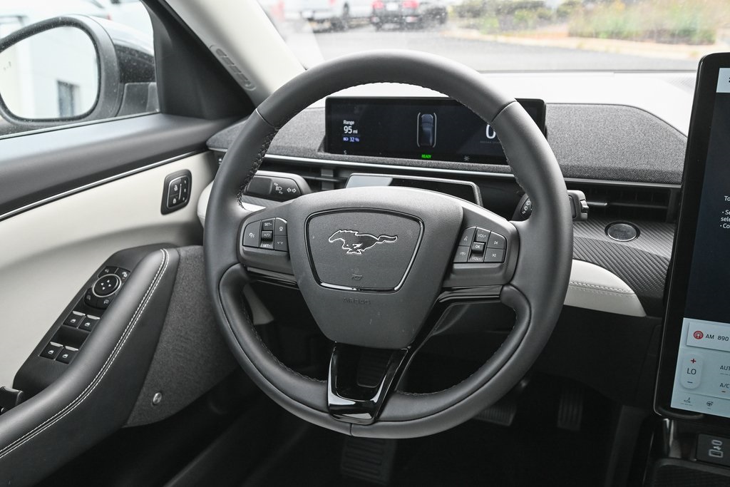 2024 Ford Mustang Mach-E Premium photo 25
