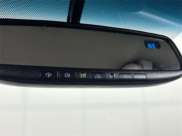 2017 Toyota Sienna LE photo 21