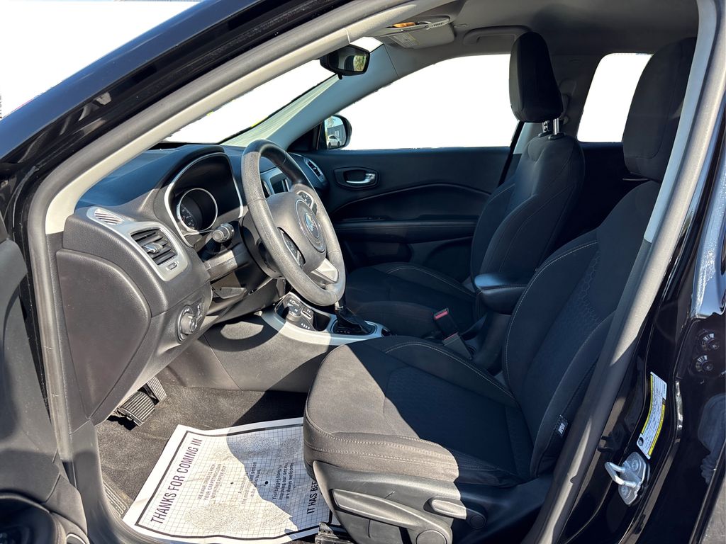 2019 Jeep Compass Sport photo 9
